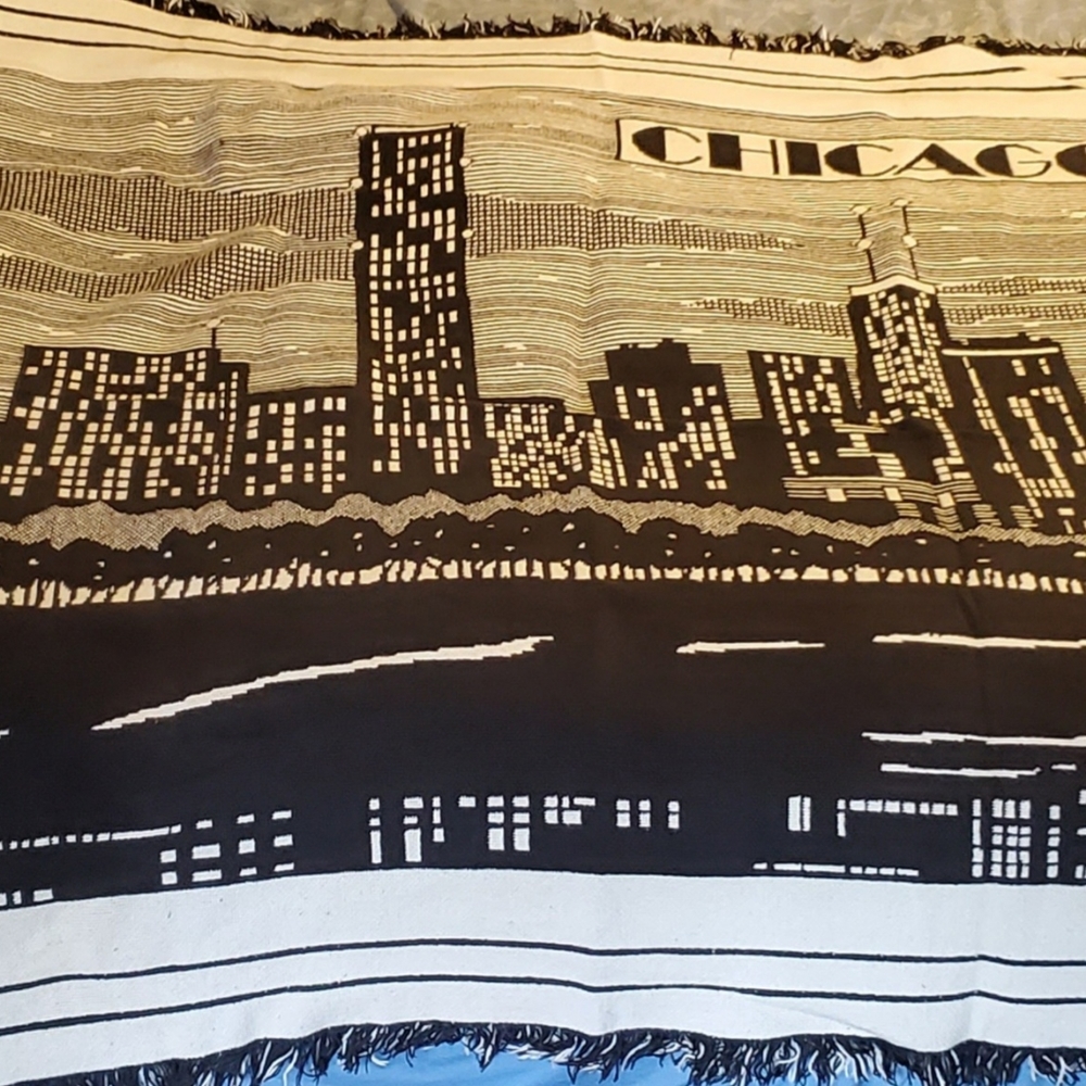Blanket/Throw - Picture 5 of 5